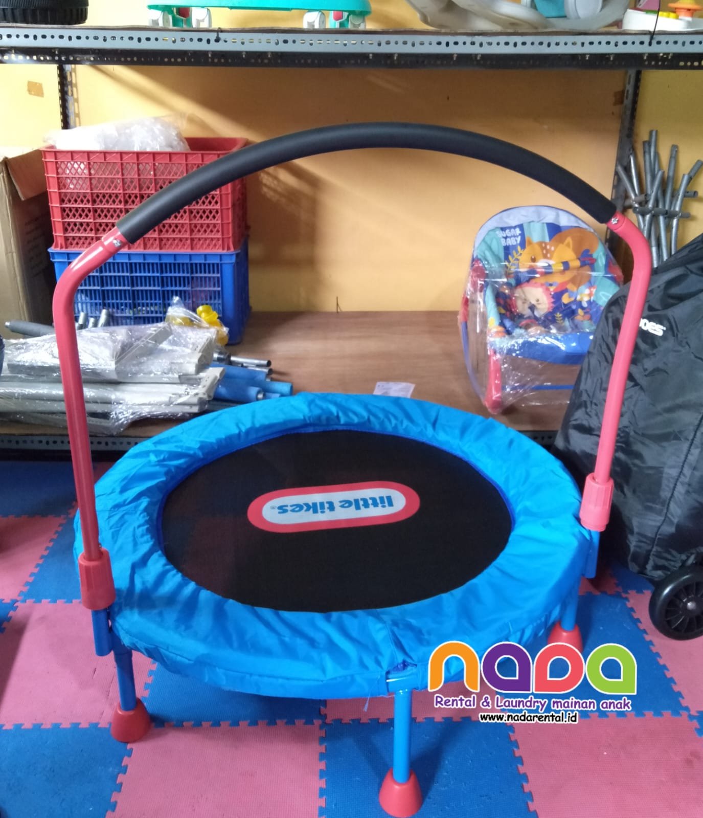 LITTLE TIKES TRAMPOLINE