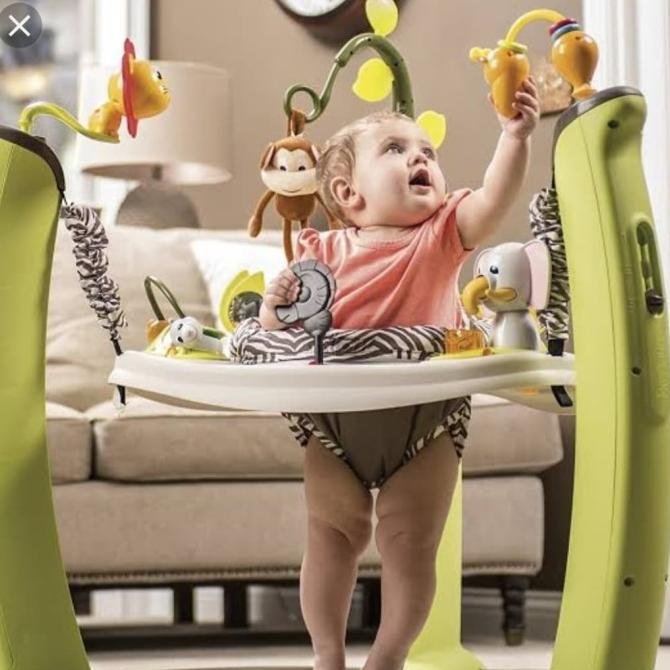 EVENFLO EXERSAUCER JUMP AND LEARN JUMPEROO